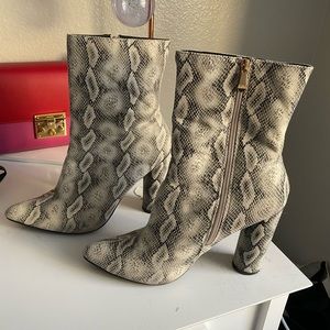 Fashion Nova Faux Snake Skin Booties